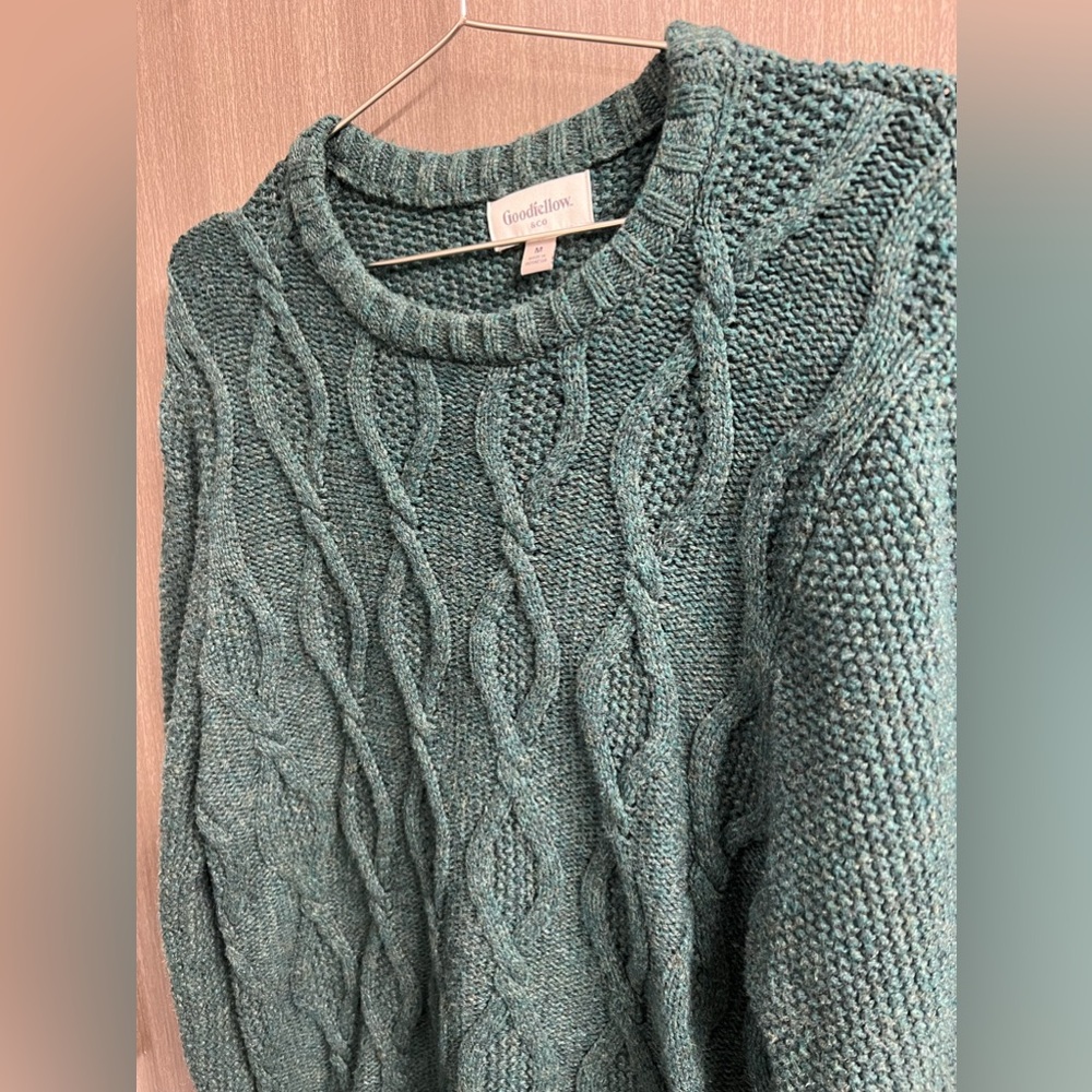 Goodfellow Sweater Medium - Picture 2 of 3
